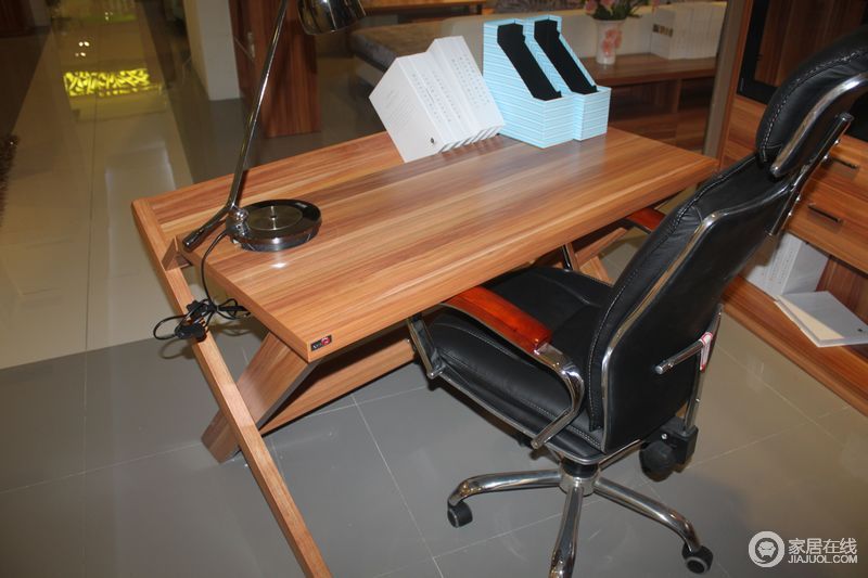 欧瑞 BT70 电脑桌加办公椅图片