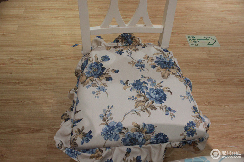 木槿之恋 H827餐椅图片