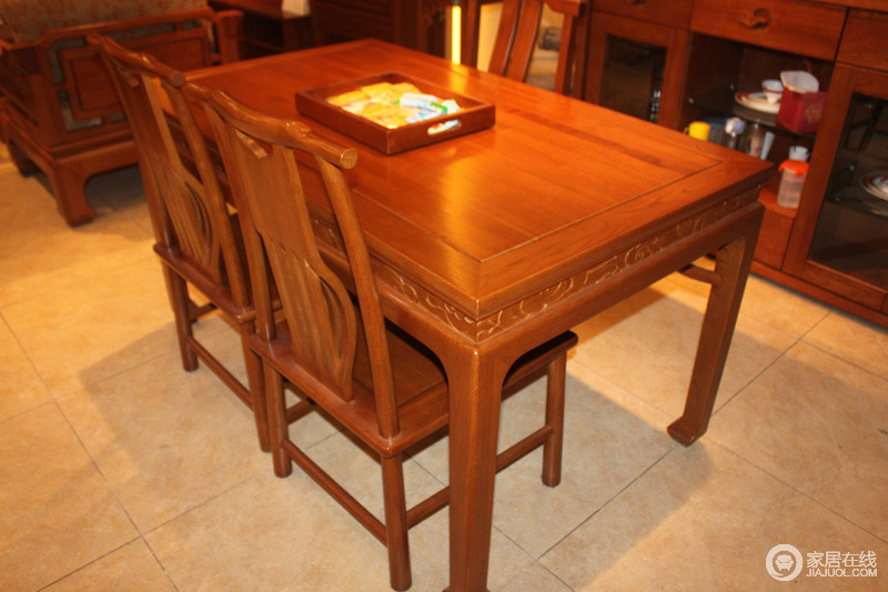 一品木阁 M617-1390餐桌 图片
