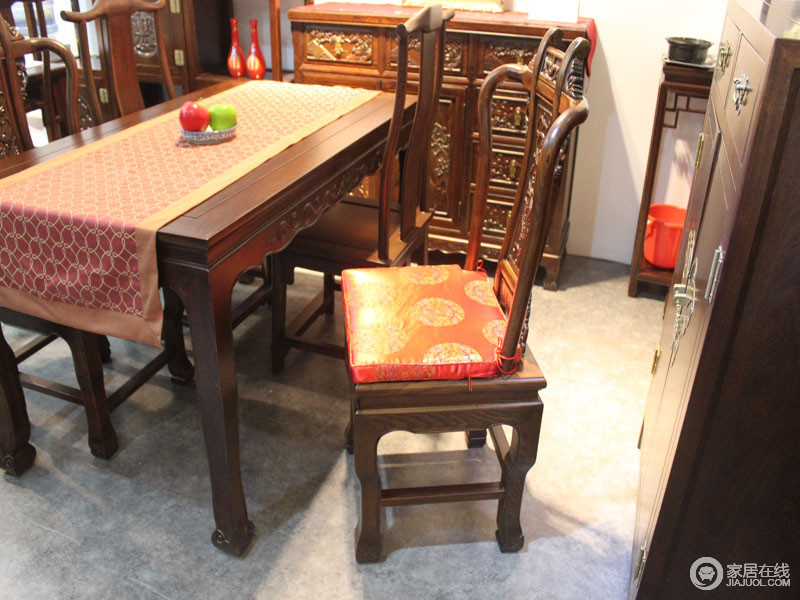 江南神龙 雕龙餐桌图片
