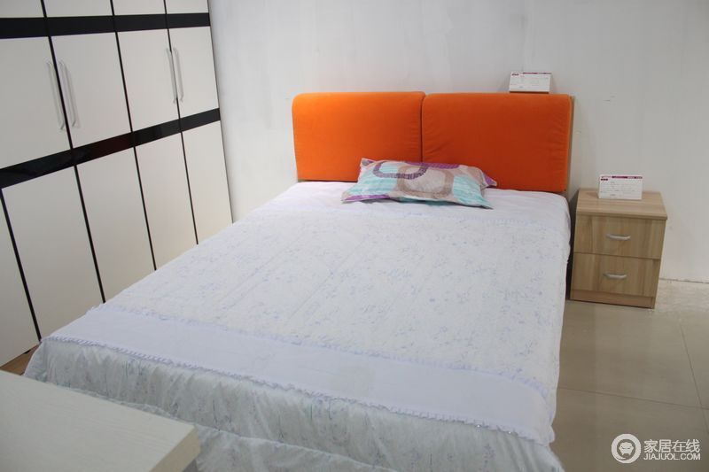 索菲乐 橙色软包床头箱体床图片