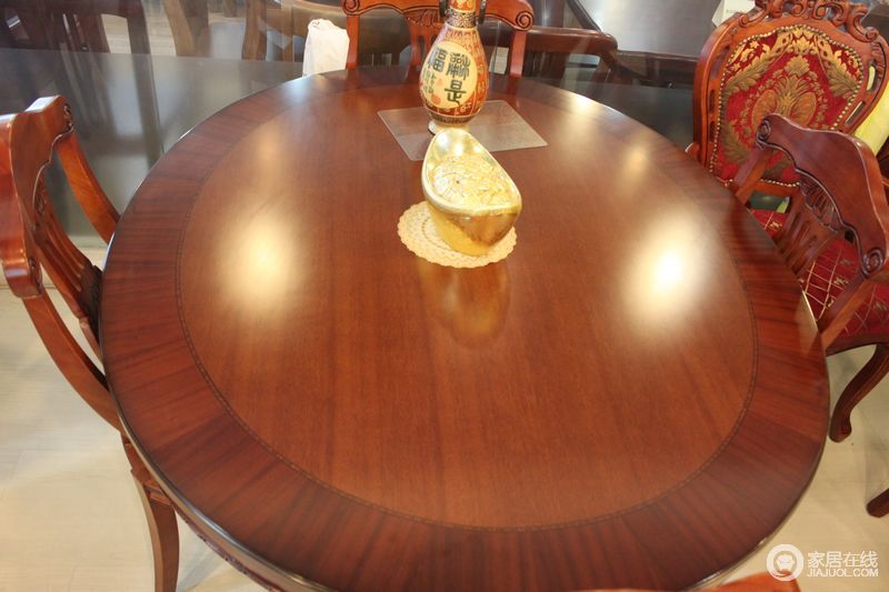 三叶 椭圆餐桌图片