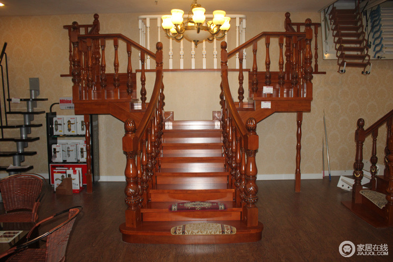 富华 Y型橡胶木 楼梯图片