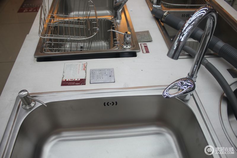 莱尔诗丹 LR017不锈钢单水槽图片