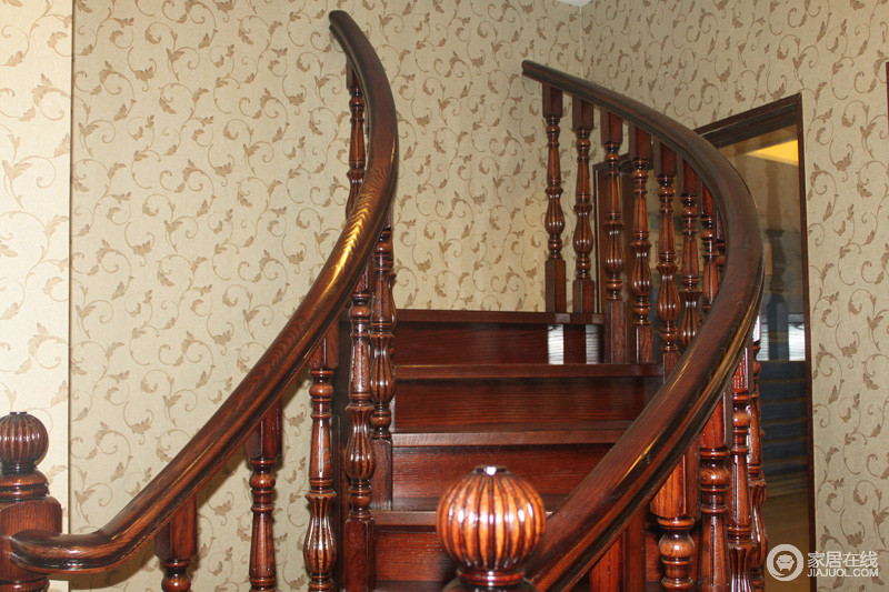 艺诺楼梯 美国红橡木楼梯图片