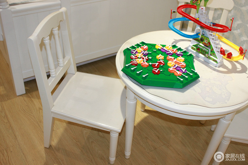 木槿之恋 H001小椅子，H001小圆桌图片