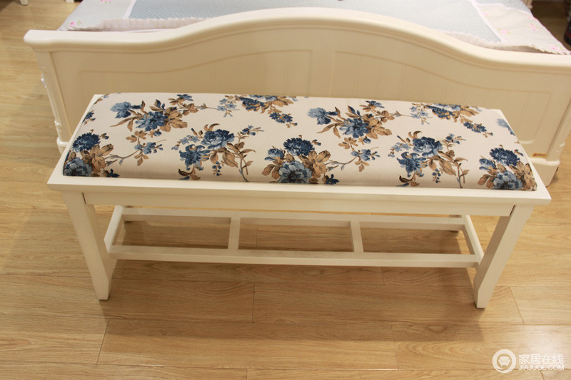 木槿之恋 双人床，床尾凳图片